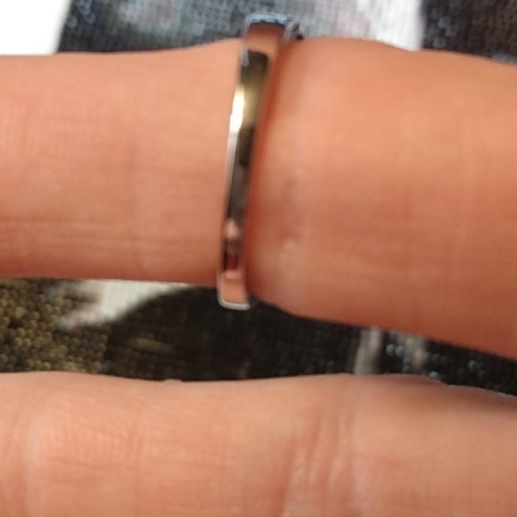 Genuine round black CZ finger ring - Picture 6 of 6